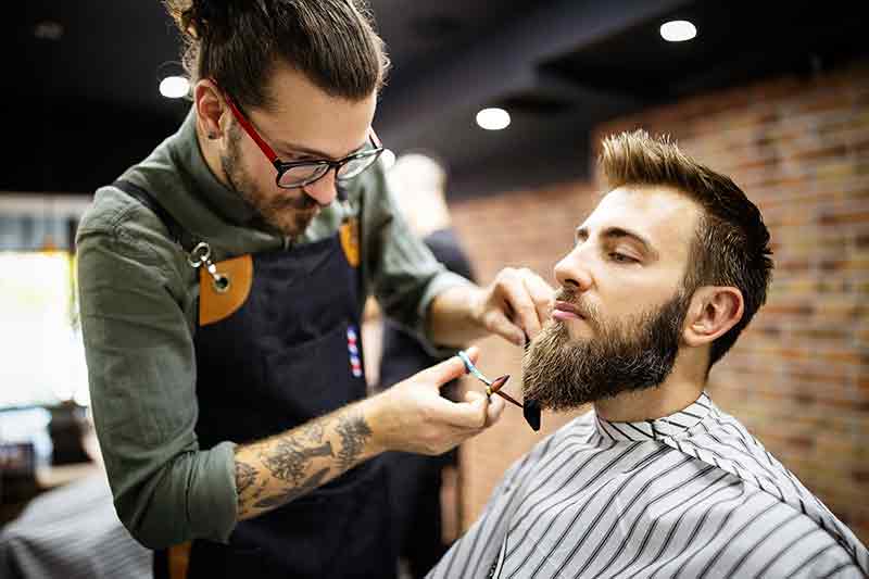 How much do barbers make a year?